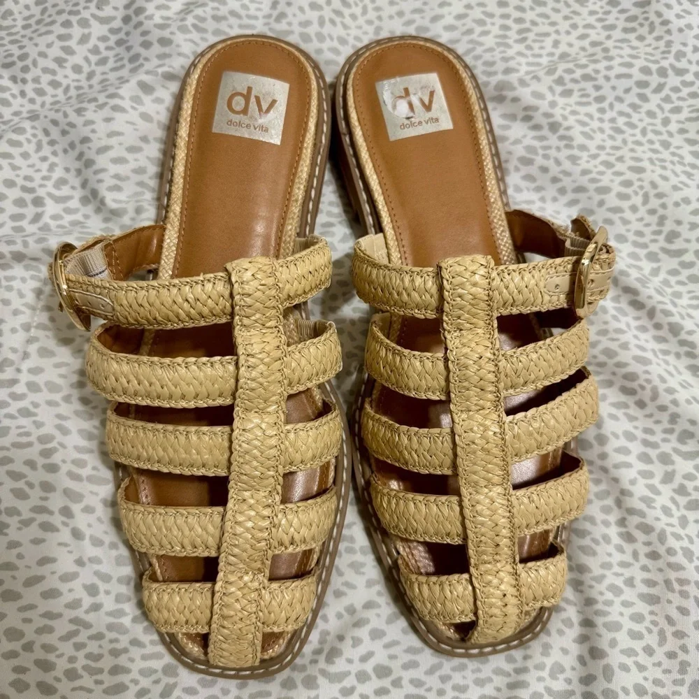 NWOT! Dolce Vita DV Falcun Woven Sandals Size 9.5